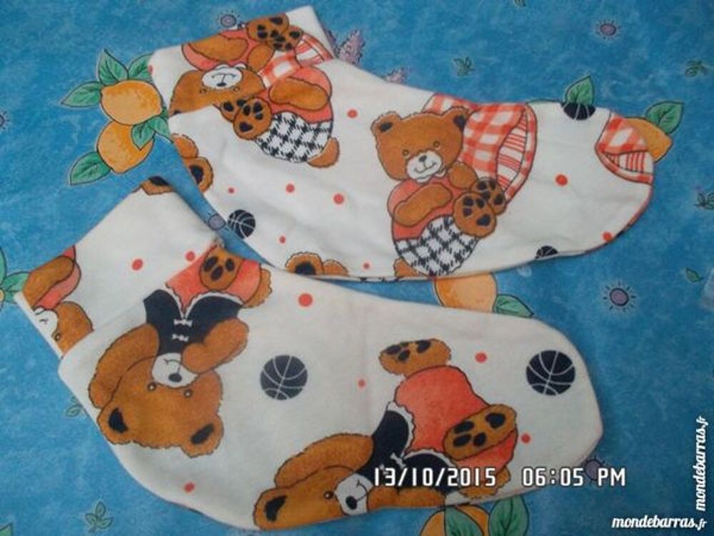 chaussons chaussettes oursons Bijoux et montres