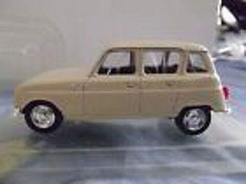 UNE RENAULT 4L COULEUR DAIM 1964 solido NEUVE 1/43 23 Viviers-lès-Montagnes (81)