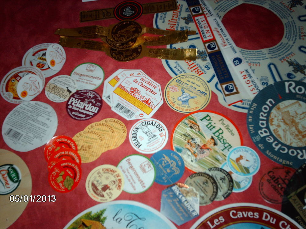 colection de de&ccedil;u de couvercles de fromages 