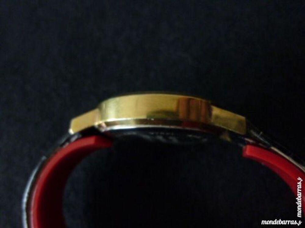 HONG KONG JOCKEY CLUB ISA31 montre 12/24h DIV0431 Bijoux et montres