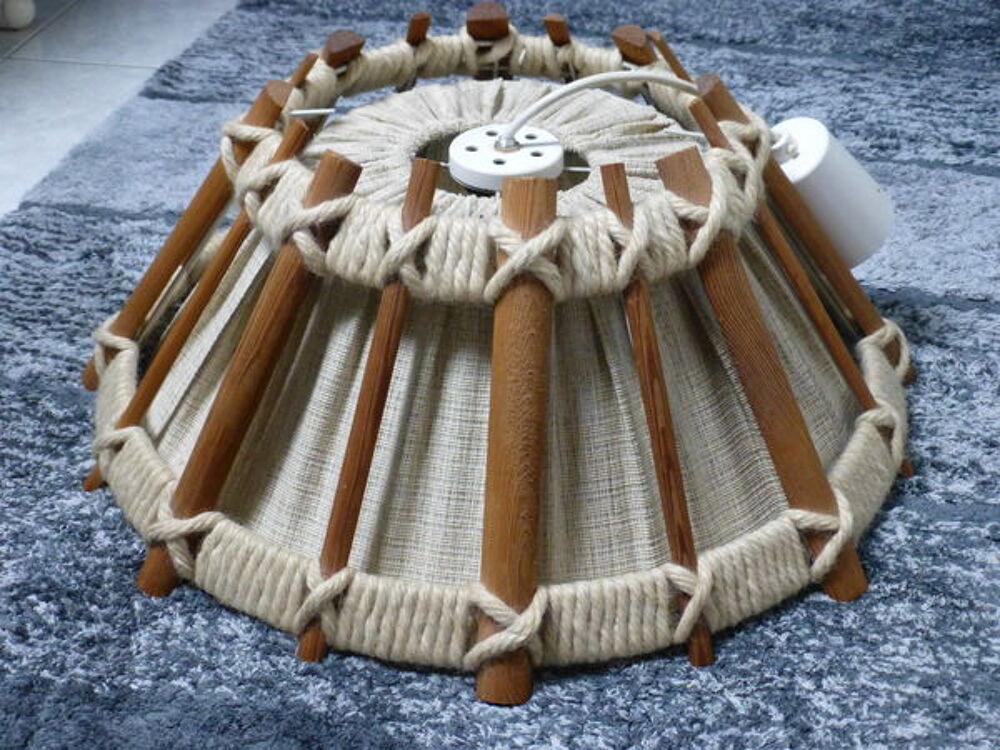 lustre en bois, tissu et corde Décoration