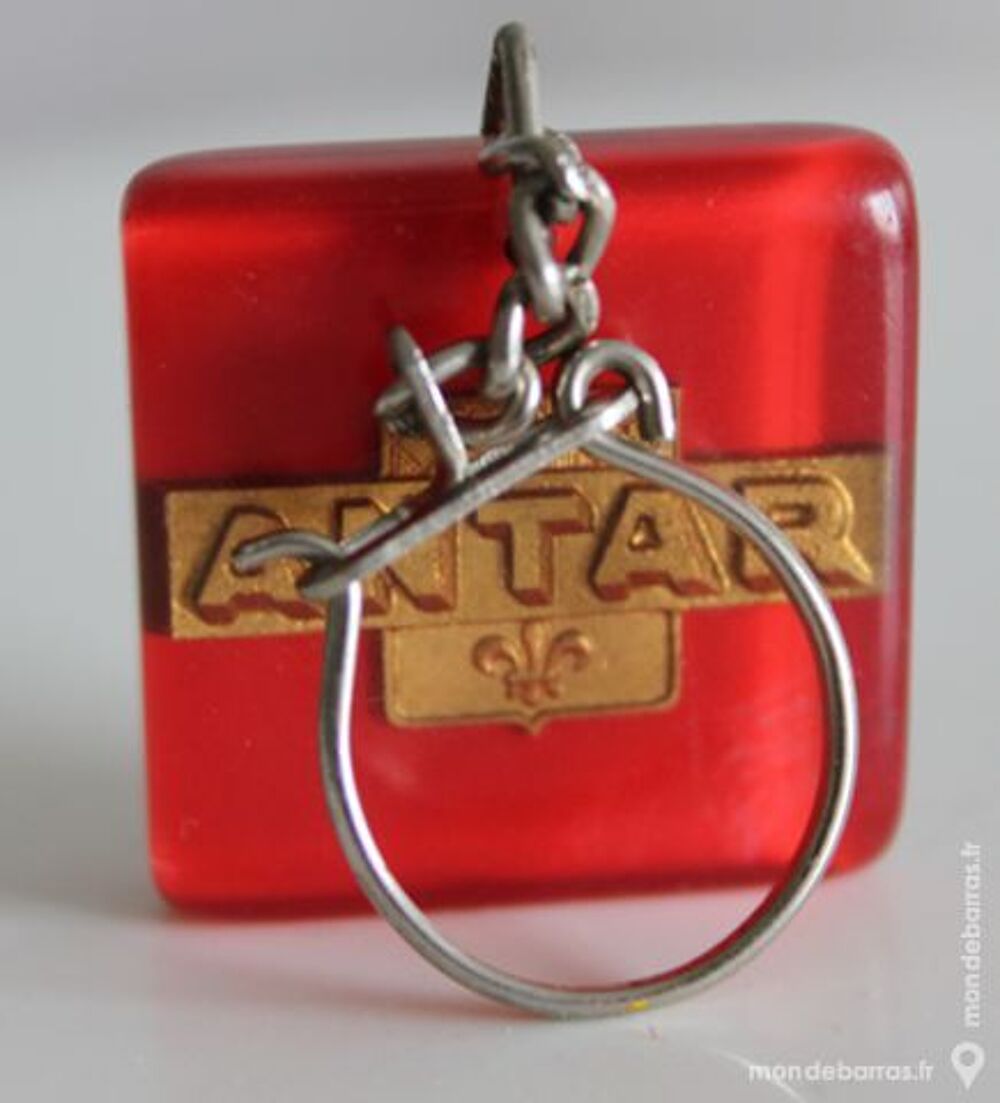 porte clef ANTAR 