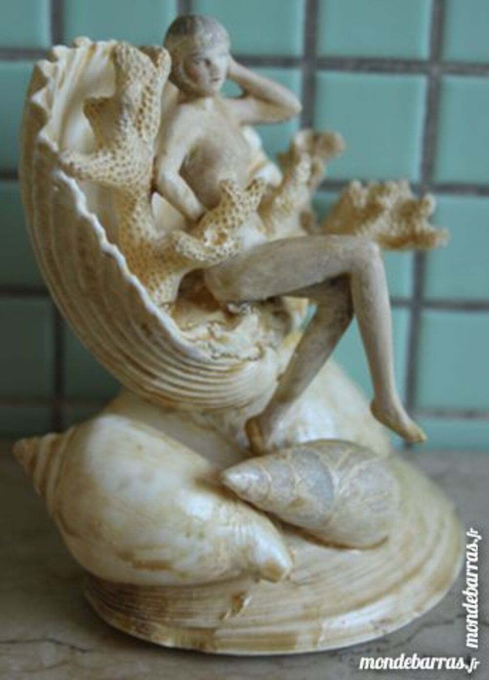 Baigneuse Pinup bord de mer 1930 coquillages 