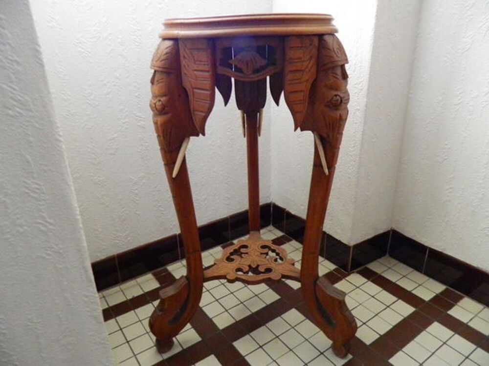 Gu&eacute;ridon 3 pieds Meubles