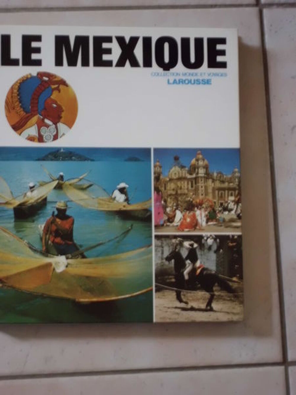 MONDE ET VOYAGES Livres et BD