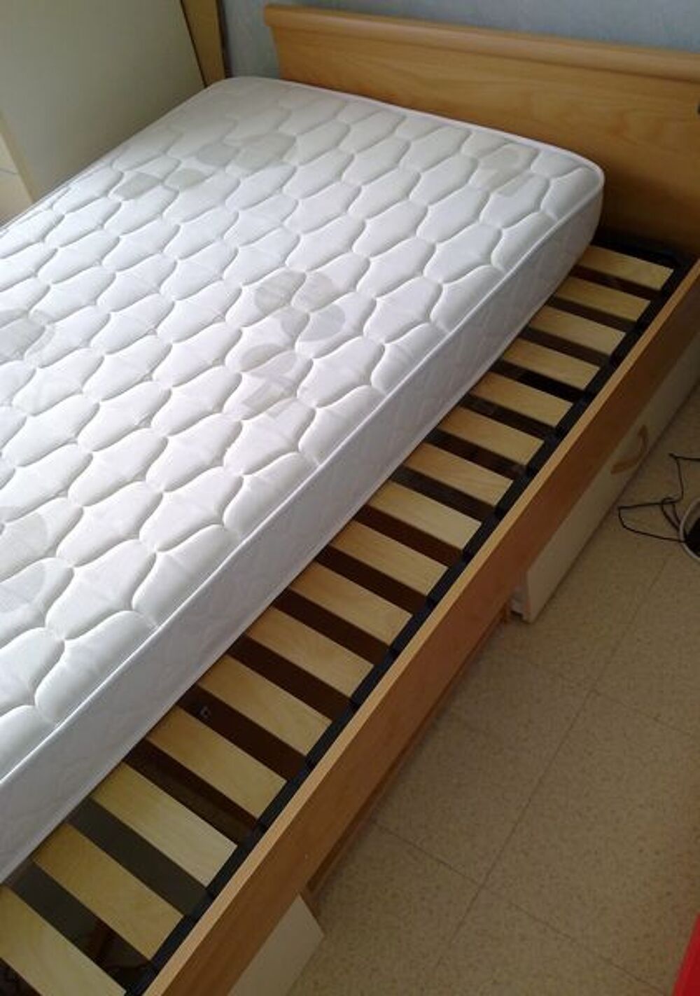 LIT TIROIRS MATELAS ET SOMMIER 90 Meubles