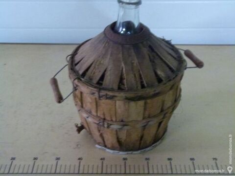 Bonbonne en verre avec protection paille plus bois 5 percieux-Saint-Paul (42)