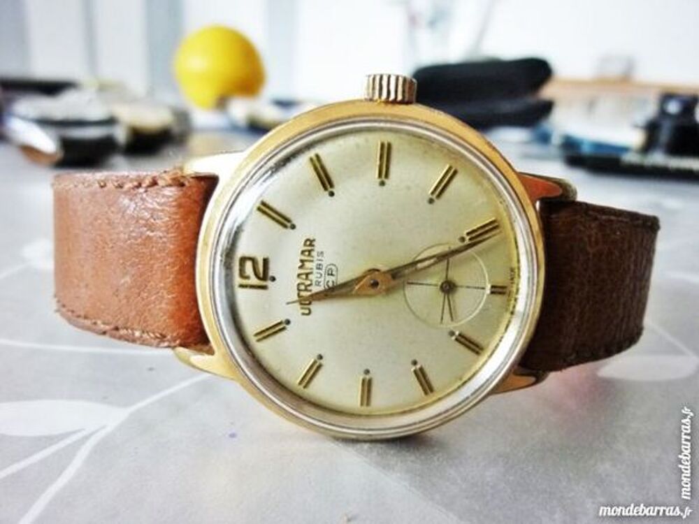 ULTRAMAR PRECISION montre m&eacute;c. Suisse 1965 MEC0039 Bijoux et montres