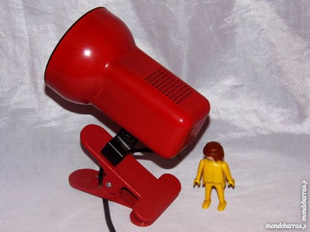 lampe vintage applique spot rouge VRIELAND DESIGN Décoration