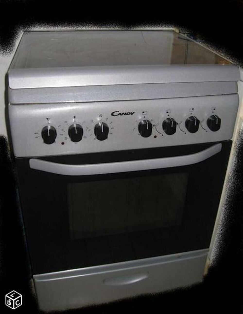 Cuisini&egrave;re &agrave; gaz 60cm four catalyse Electroménager