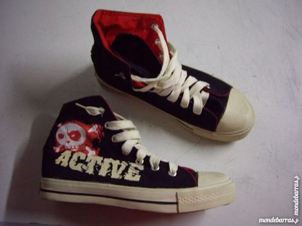 Basket en toile Noir avec t&ecirc;te de mort pt 37-neuve Chaussures