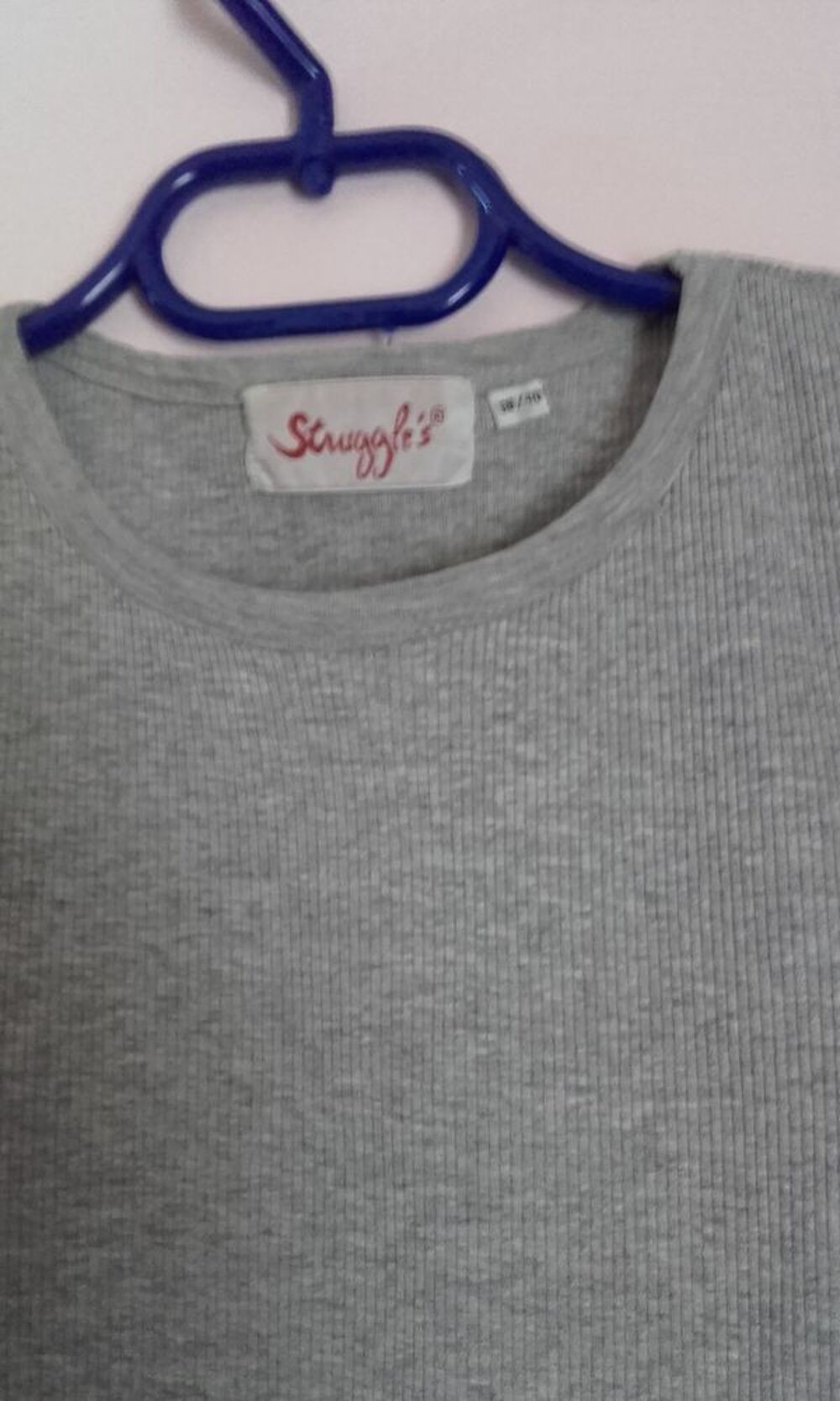 tee shirt gris Vêtements