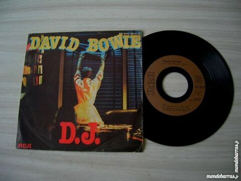 45 TOURS DAVID BOWIE D.J. 18 Nantes (44)