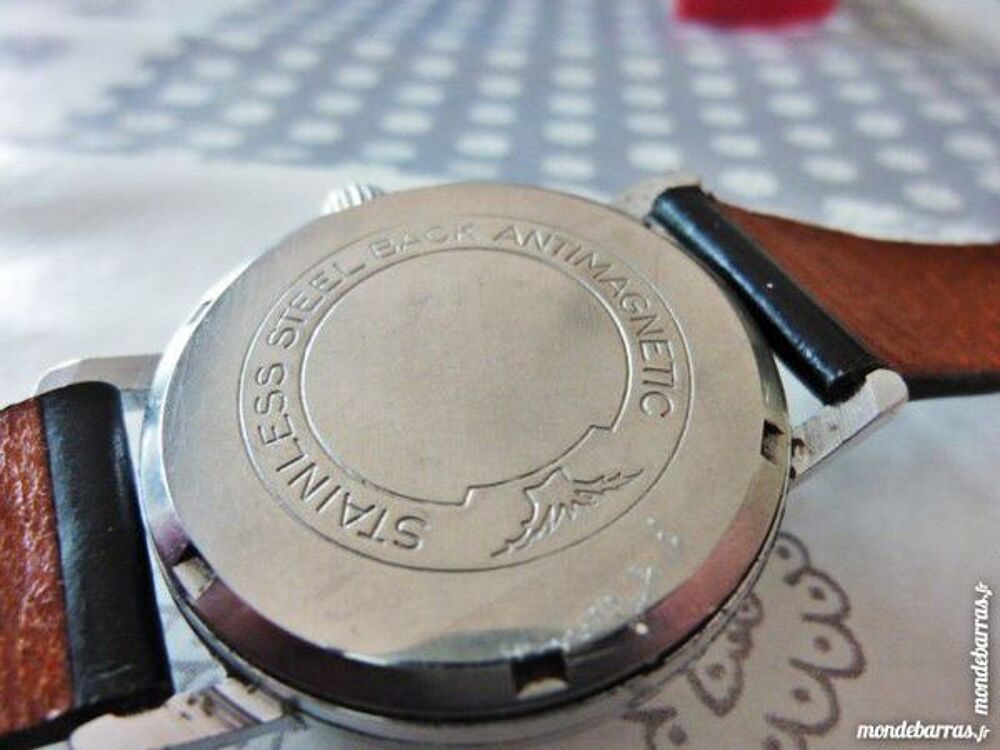 STRATO montre m&eacute;canique 15 rubis DIV0526 Bijoux et montres