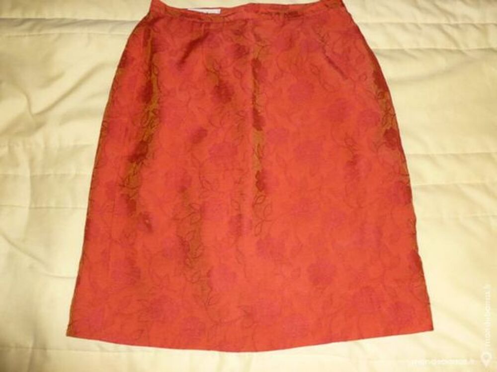 jupe fond rouille &agrave; motifs ton sur ton Vêtements