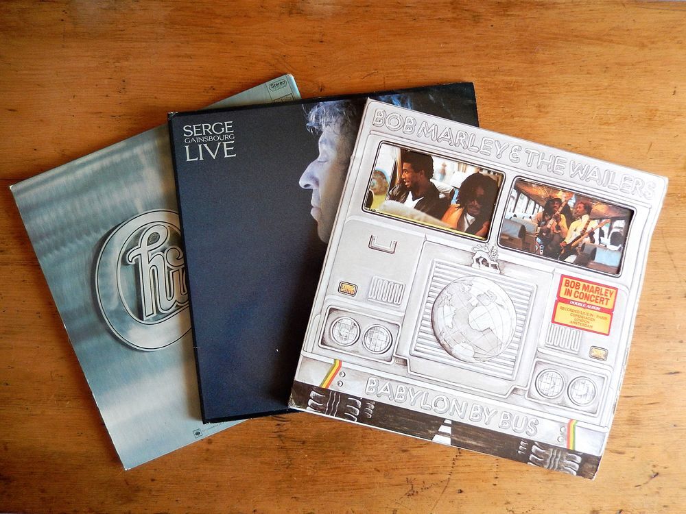 Vinyles 33 et 45 T des ann&eacute;es 60, 70 et 80 CD et vinyles