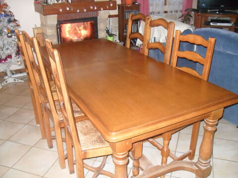 table en chêne massif 160 Châteauneuf (73)