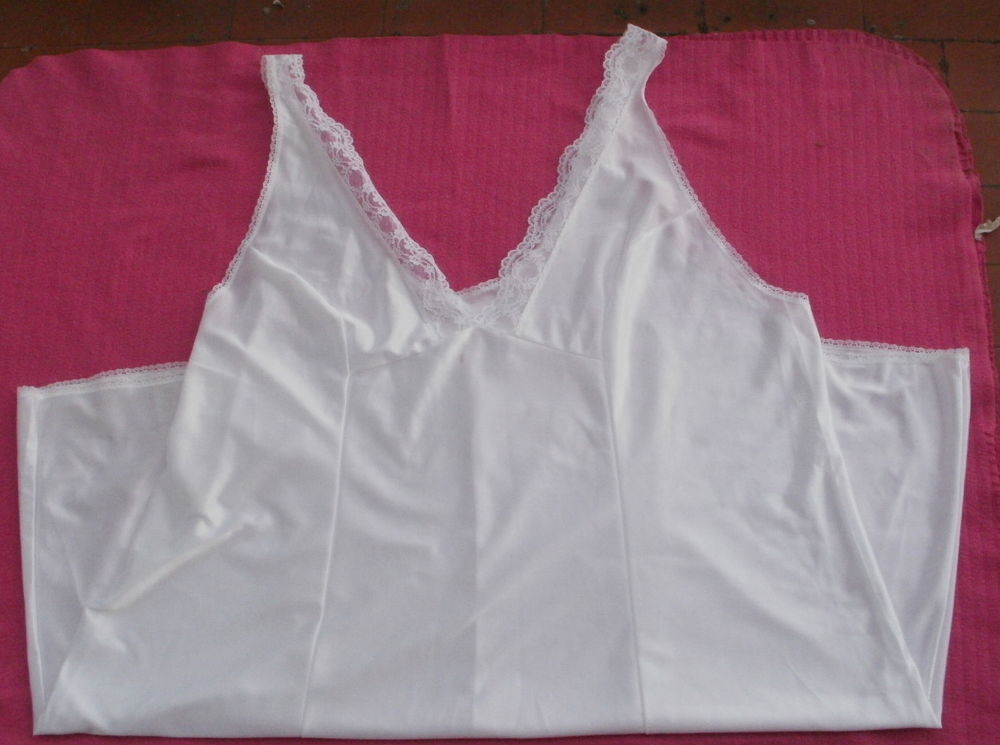 Fond de robe 54/56 Fabrication fran&ccedil;aise "SOUPLE", &eacute;cru Vêtements