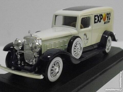 Cadillac de livraison 'EXPO'92 SEVILLA' 22 Follainville-Dennemont (78)