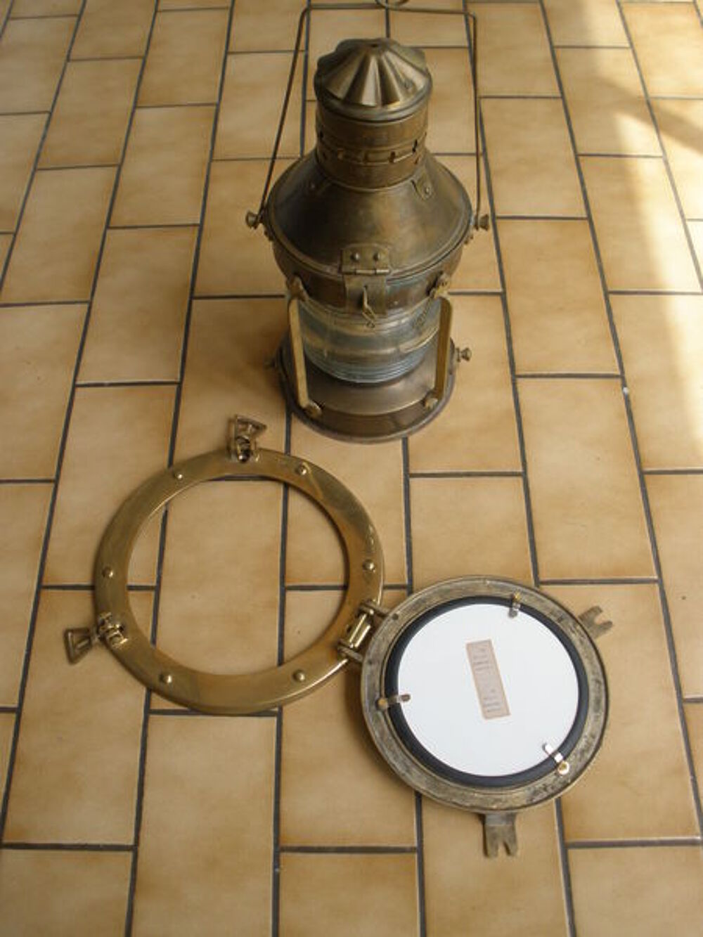 Lampe marine + hublot miroir Décoration