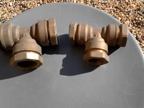 t� de raccordement tube poly�thyl�ne diam�tre 25 13 Sarzeau (56)