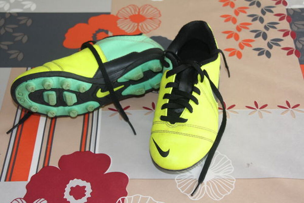 Chaussures de foot p.31 Chaussures
