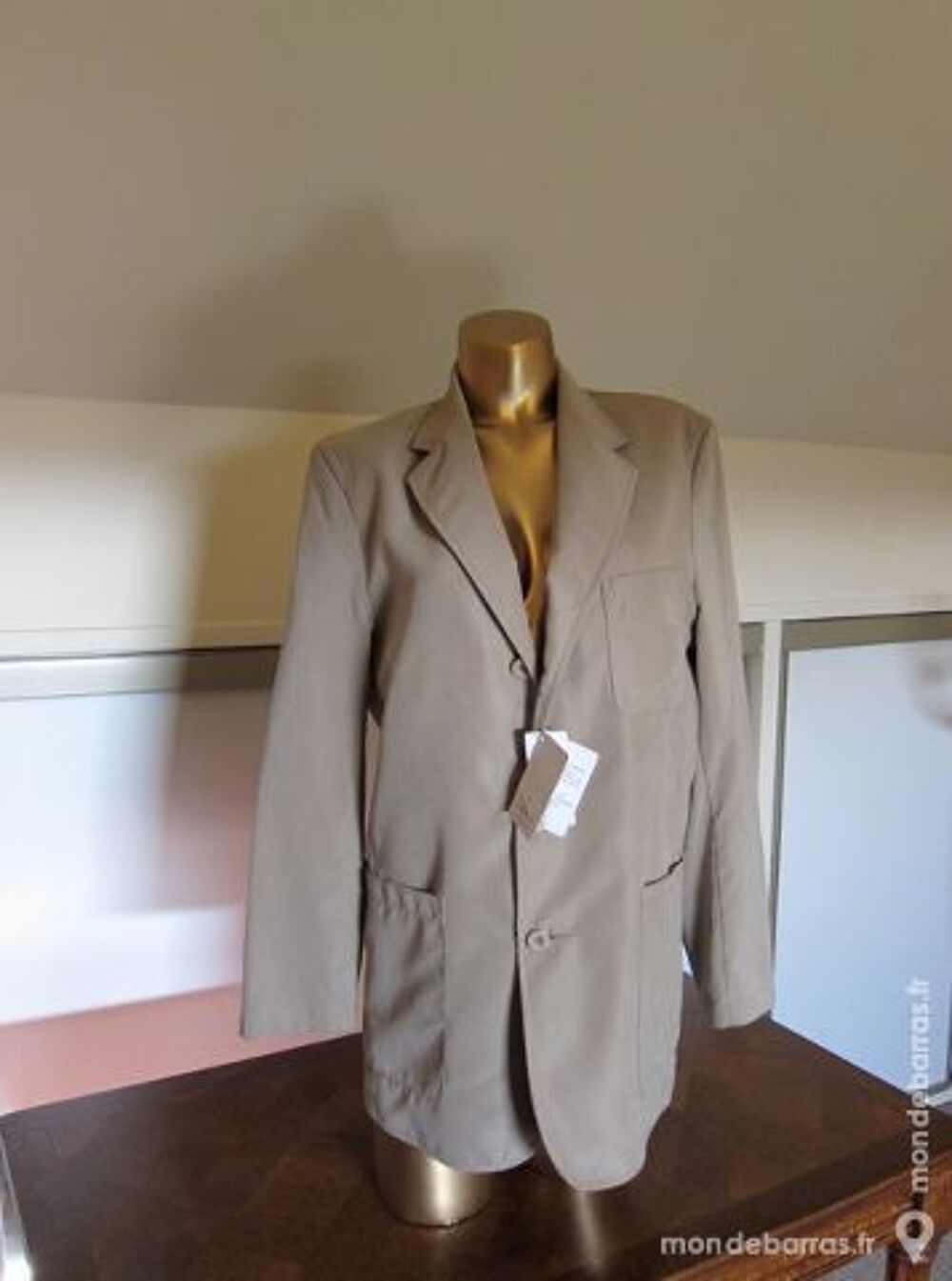 UNE VESTE DE LA MARQUE STEVEN H SPORTSWEAR M Vêtements