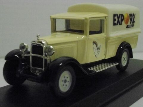 Citron C4F fourgon EXPO 92 - 1930 28 Follainville-Dennemont (78)