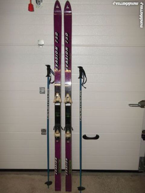 skis vintage 1 Saint-Georges-de-Luzenon (12)