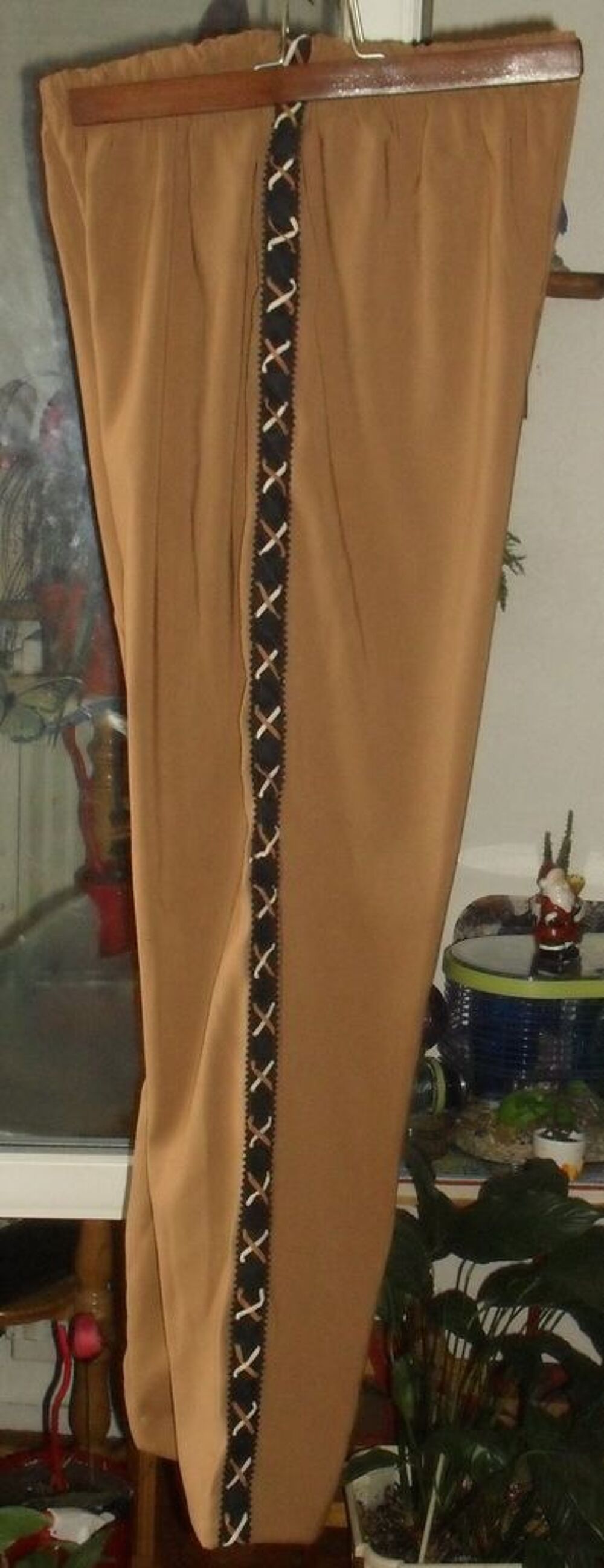 Pantalon Femme taille 42/44 Vêtements