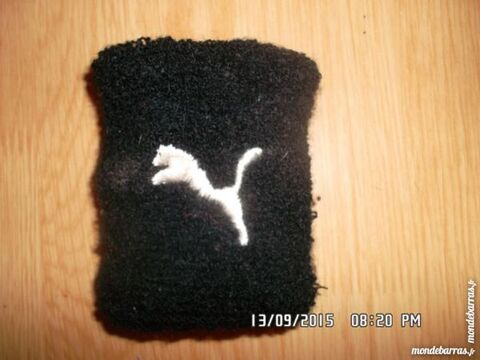 tour de poignet noir PUMA 2 Chambly (60)