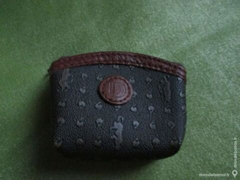 Petit porte monnaie marron 1 Goussainville (95)