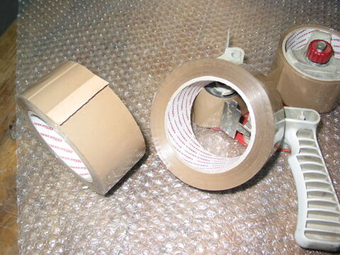 Lot de 2 gros rouleaux de 100 metres scotch emballage 6 Marseille 13 (13)