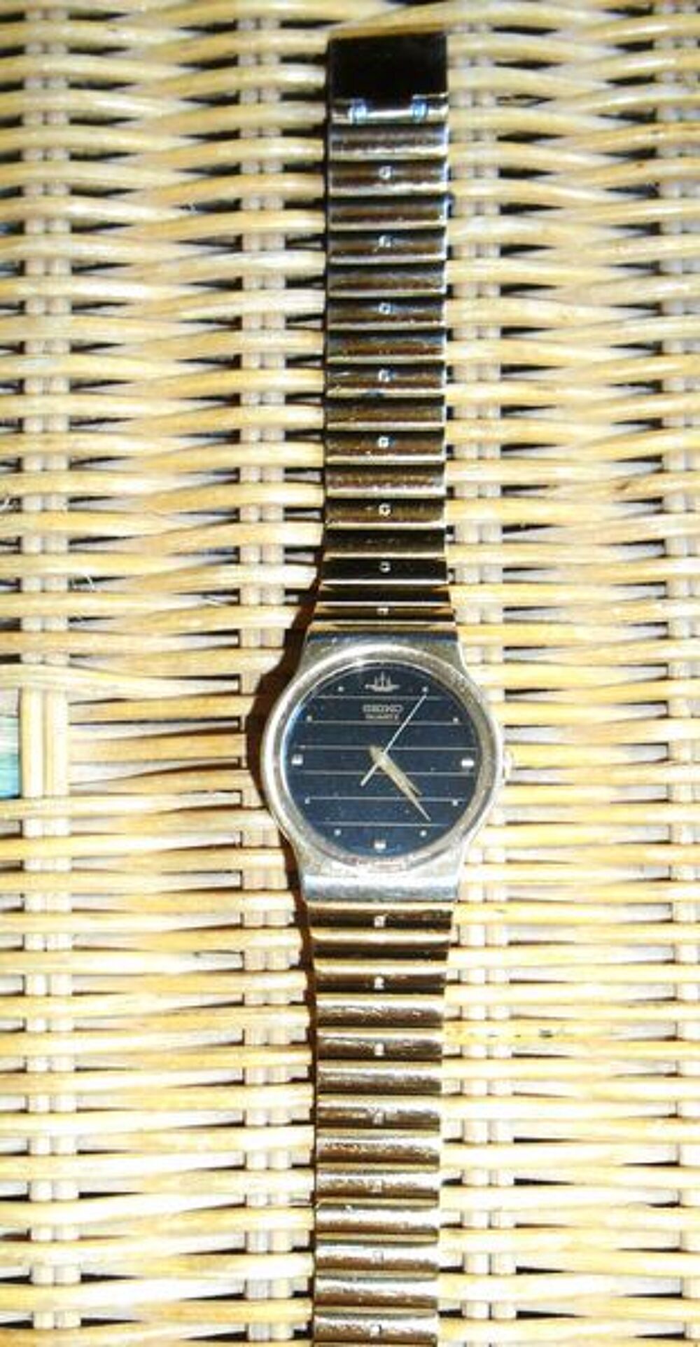 MONTRE SEIKO PARFAIT ETAT A QUARTZ Bijoux et montres