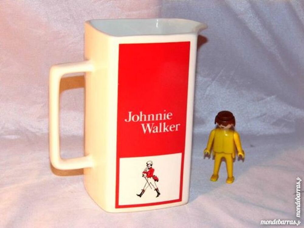 Pichet publicitaire ancien JOHNNIE WALKER caf&eacute; Décoration