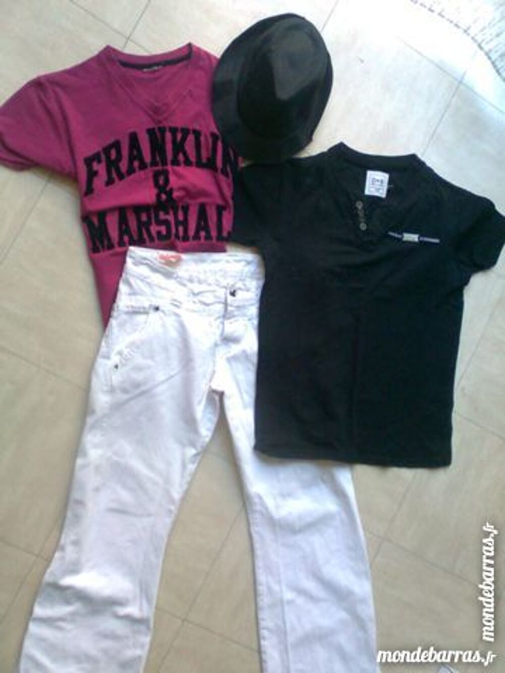 pantalon blanc, 2 Tshirts, 1 borsalino - 40 - zoe Vêtements