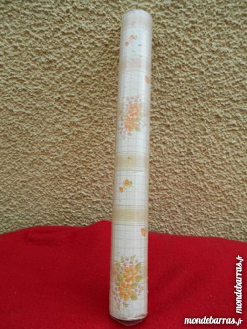 1 ROULEAU PAPIER PEINT &laquo; Fleurs oranges &raquo; Décoration