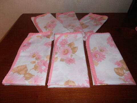 6 serviettes fleuries roses (79) 12 Tours (37)