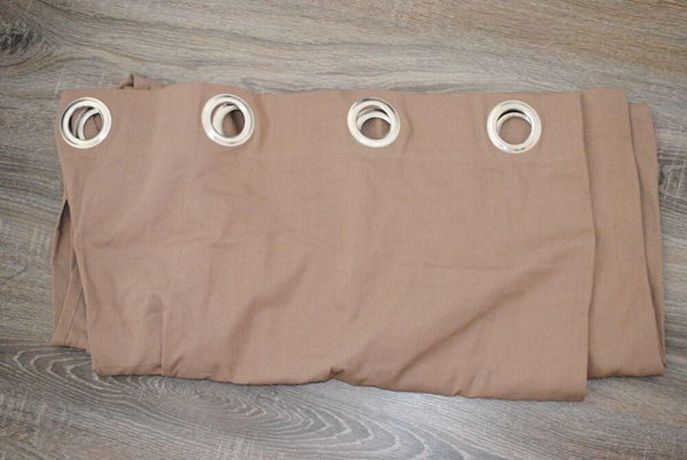 Rideau bachette couleur taupe L135cm x H260cm
Dcoration