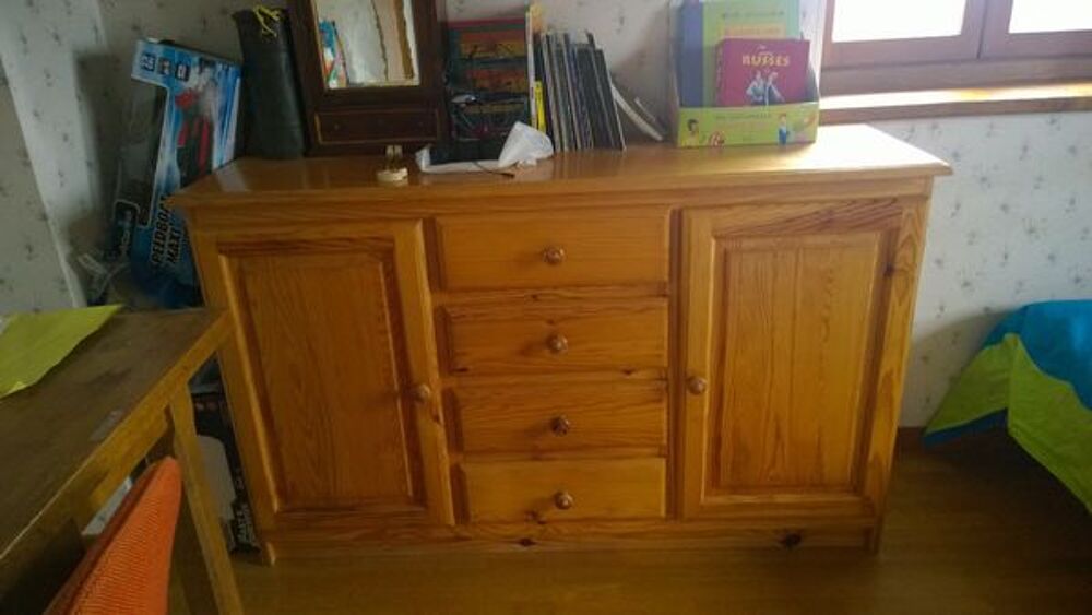 Buffet en pin massif 2 portes, 4 tiroirs Meubles