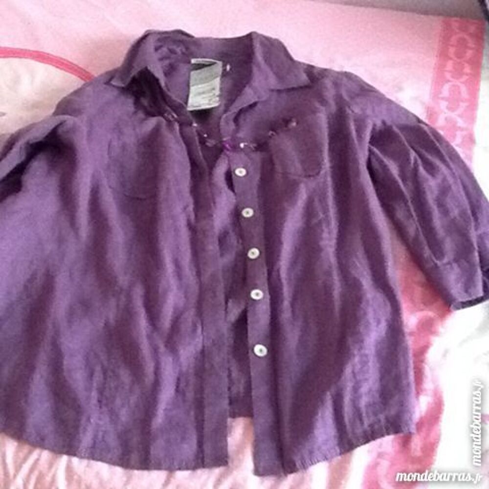 Tunique violette avec collier Vêtements