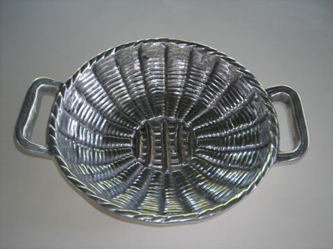 TRES BELLE PANIERE A FRUITS MOTIF OSIER EN METAL ANGLAIS 265 Bourrouillan (32)