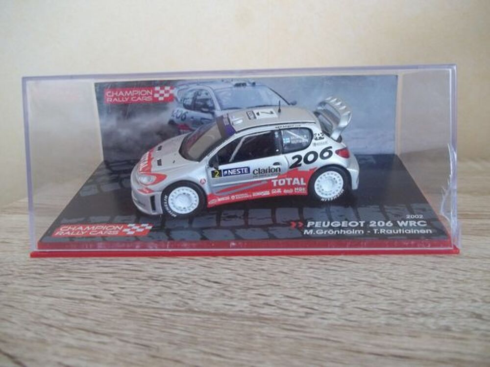 VOITURE MINIATURE Jeux / jouets