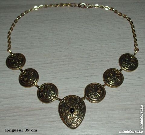 Joli collier vintage année 70 45 Antibes (06)