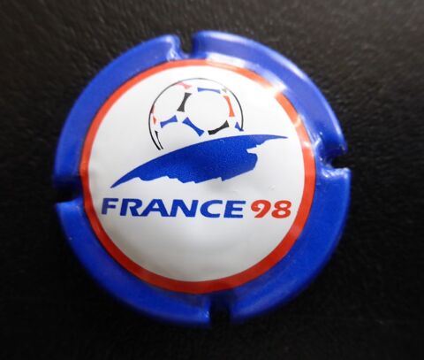 1 CAPSULE DE CHAMPAGNE  France 98 5 Soissons (02)