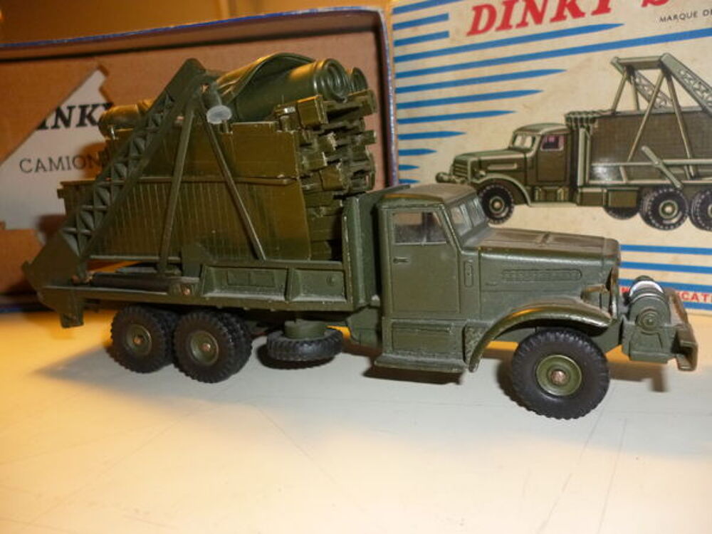 COLLECTION VEHICULES MILITAIRES DINKY TOYS Jeux / jouets