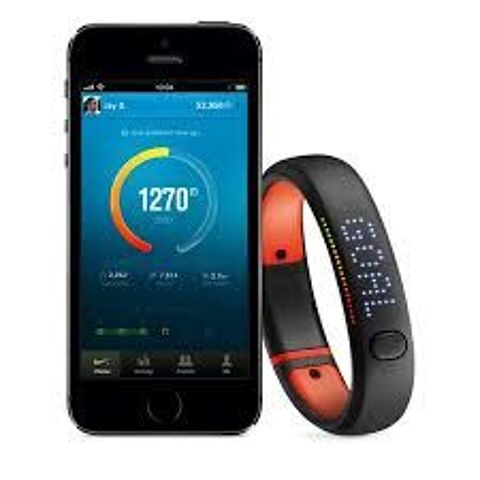 Bracelet NIKE + Fuelband 79 Lamotte-du-Rhne (84)