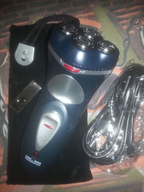 Rasoir 4 ttes rechargeable 25 Montceaux-ls-Provins (77)