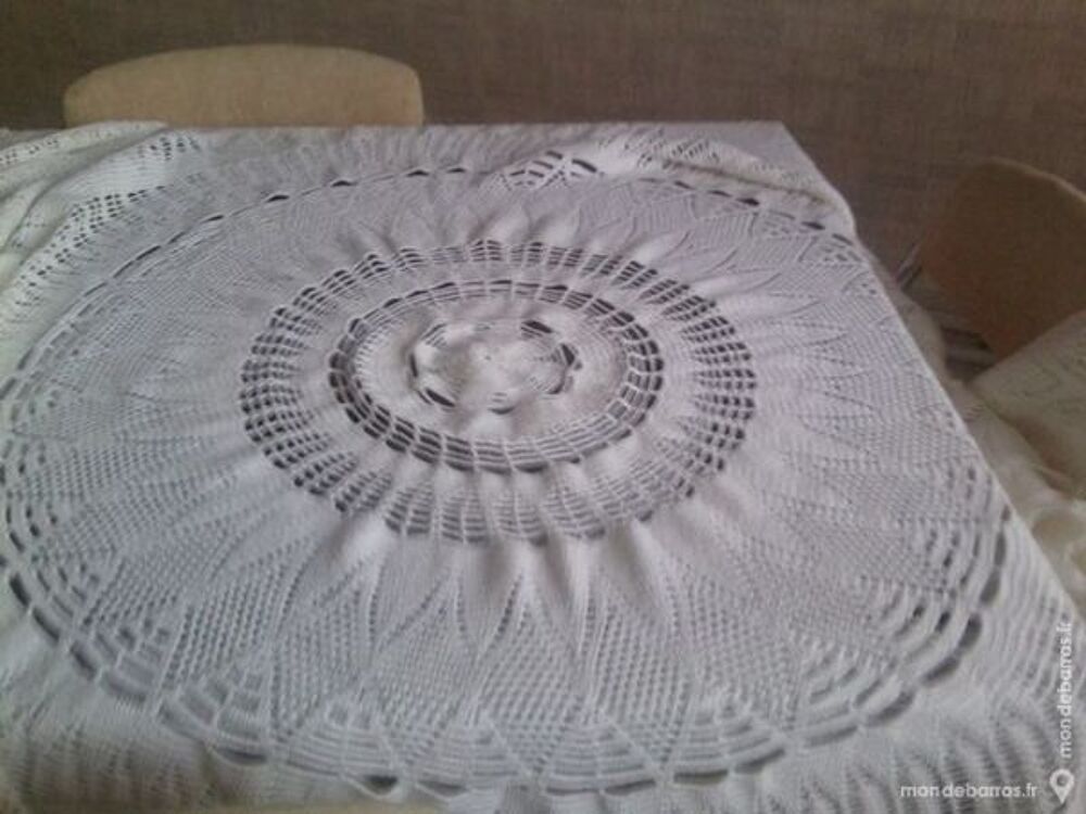 NAPPE AU CROCHET Décoration