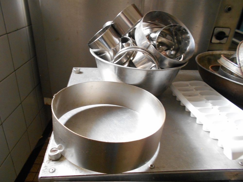 Grand et petit cercle inox &agrave; g&acirc;teau de cuisine pro Cuisine